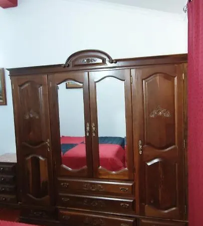 Mira Pombeira Castro Daire